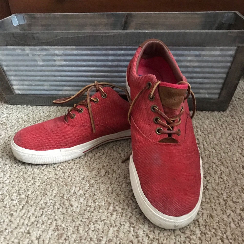 Men’s Polo Red Linen sneakers.